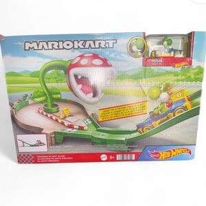 Hot Wheels Mario Kart Piranha Plant Track Set